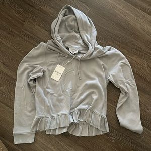 NWT! Studio by David Lerner ruffle hem sweatshirt